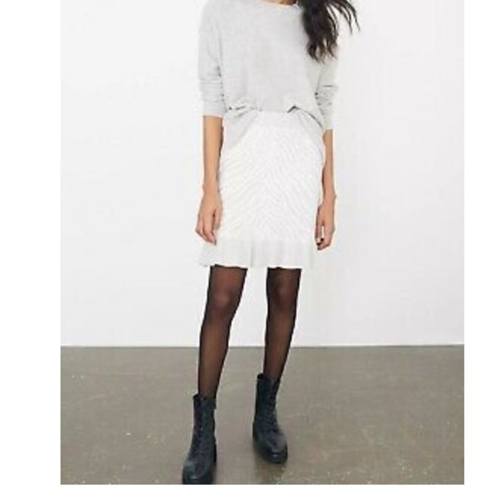 Dolan left coast  zebra ruffle knit mini skirt - Picture 2 of 14